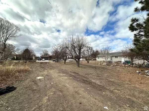 Sandy, UT 84070,8554 S LYNWOOD ST #2