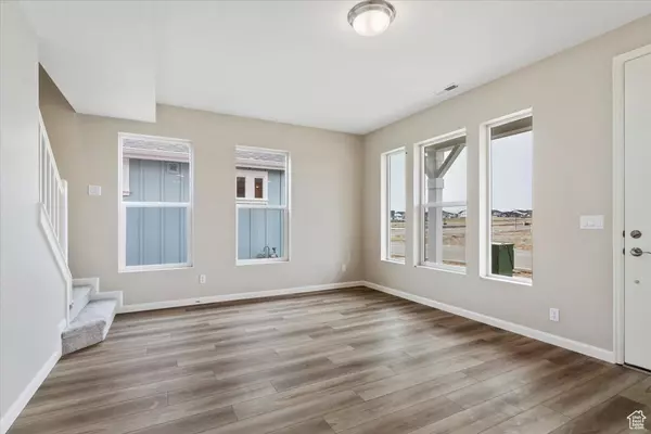 South Jordan, UT 84009,6172 W 11800 S #506