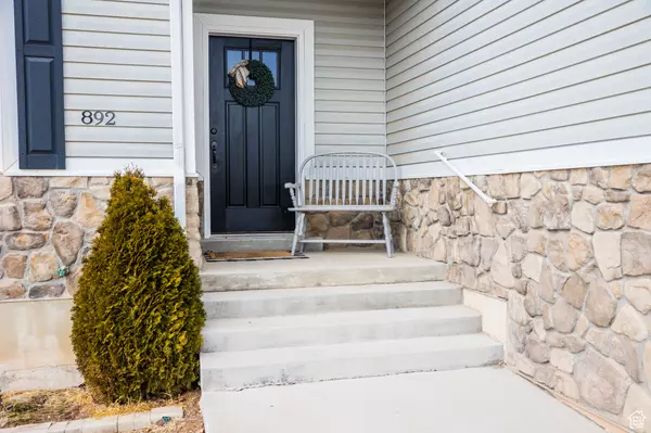 Vernal, UT 84078,892 S 250 W