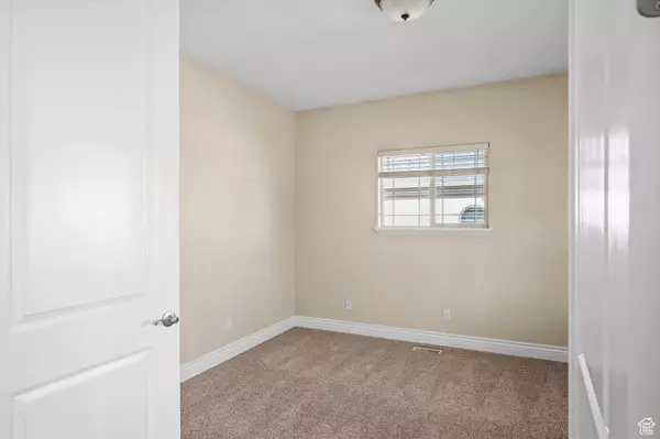 West Jordan, UT 84084,6802 S TRIUMPH LN