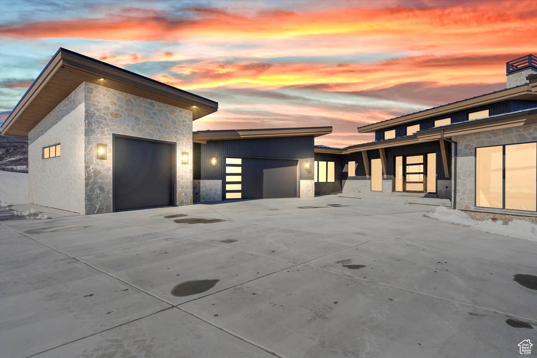6251 E LEGACY DR, Huntsville, UT 84317