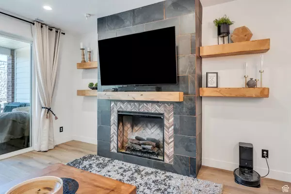 South Jordan, UT 84095,10716 S HAVEN FIELDS DRIVE DR