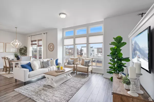 South Jordan, UT 84009,4873 W SOUTH JORDAN PKWY