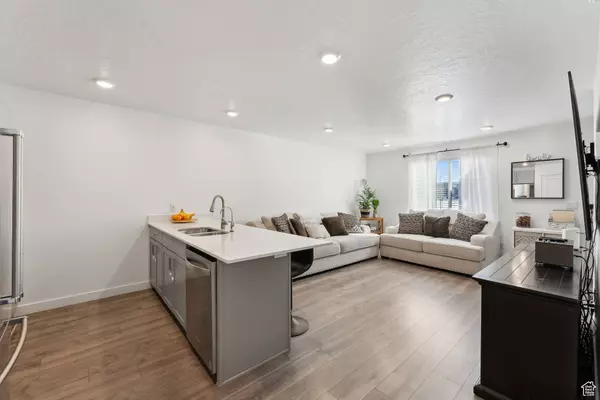 Saratoga Springs, UT 84045,1099 E QUARTERDECK WAY