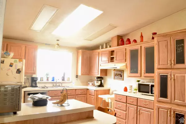 Taylorsville, UT 84123,1116 W BARBERRY DR. S