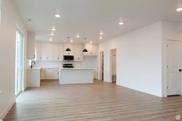 Hyrum, UT 84319,729 E 1250 S