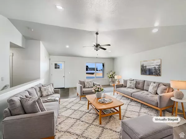 Eagle Mountain, UT 84005,2753 E CLARKSTONE DR