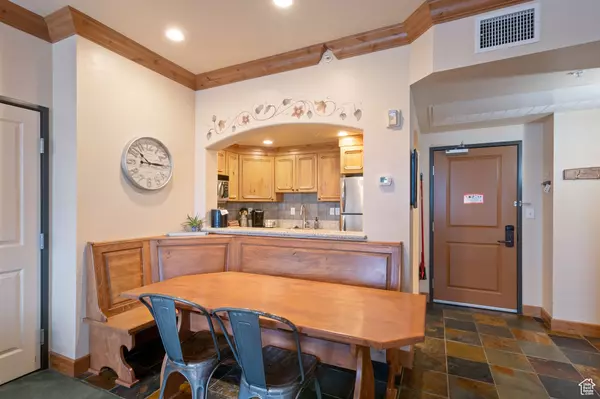 Midway, UT 84049,840 W BIGLER LN #2036