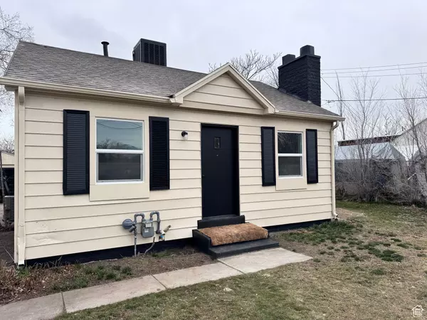 Salt Lake City, UT 84104,1066 S NAVAJO ST