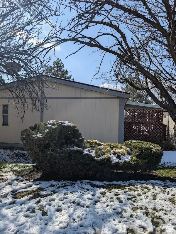 Provo, UT 84606,939 E 1180 S