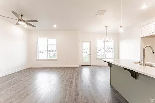 Mapleton, UT 84664,662 W 4500 S #319