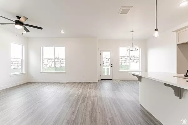 Mapleton, UT 84664,648 W 4500 S #321