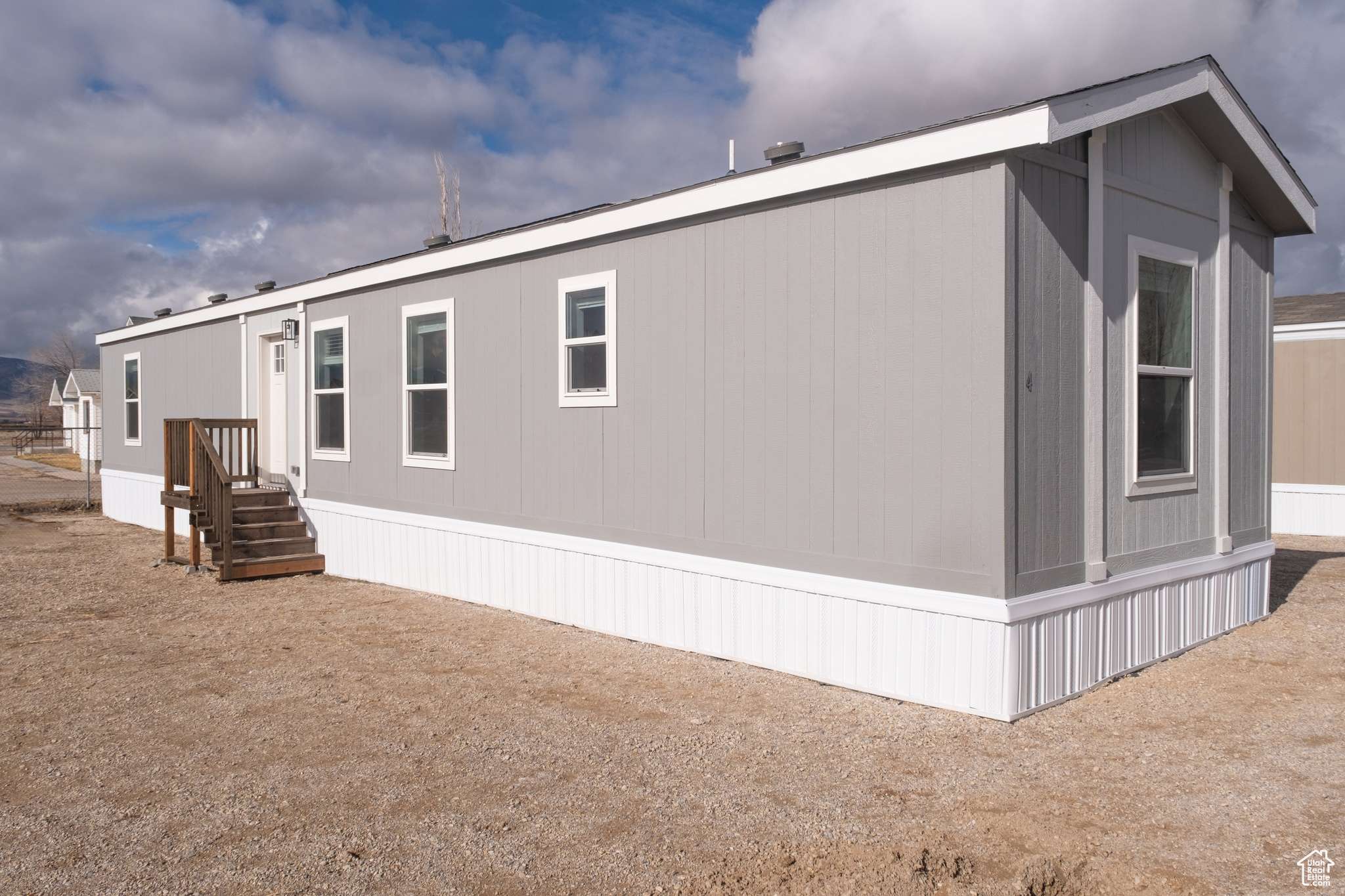 Levan, UT 84639,220 W 100 N