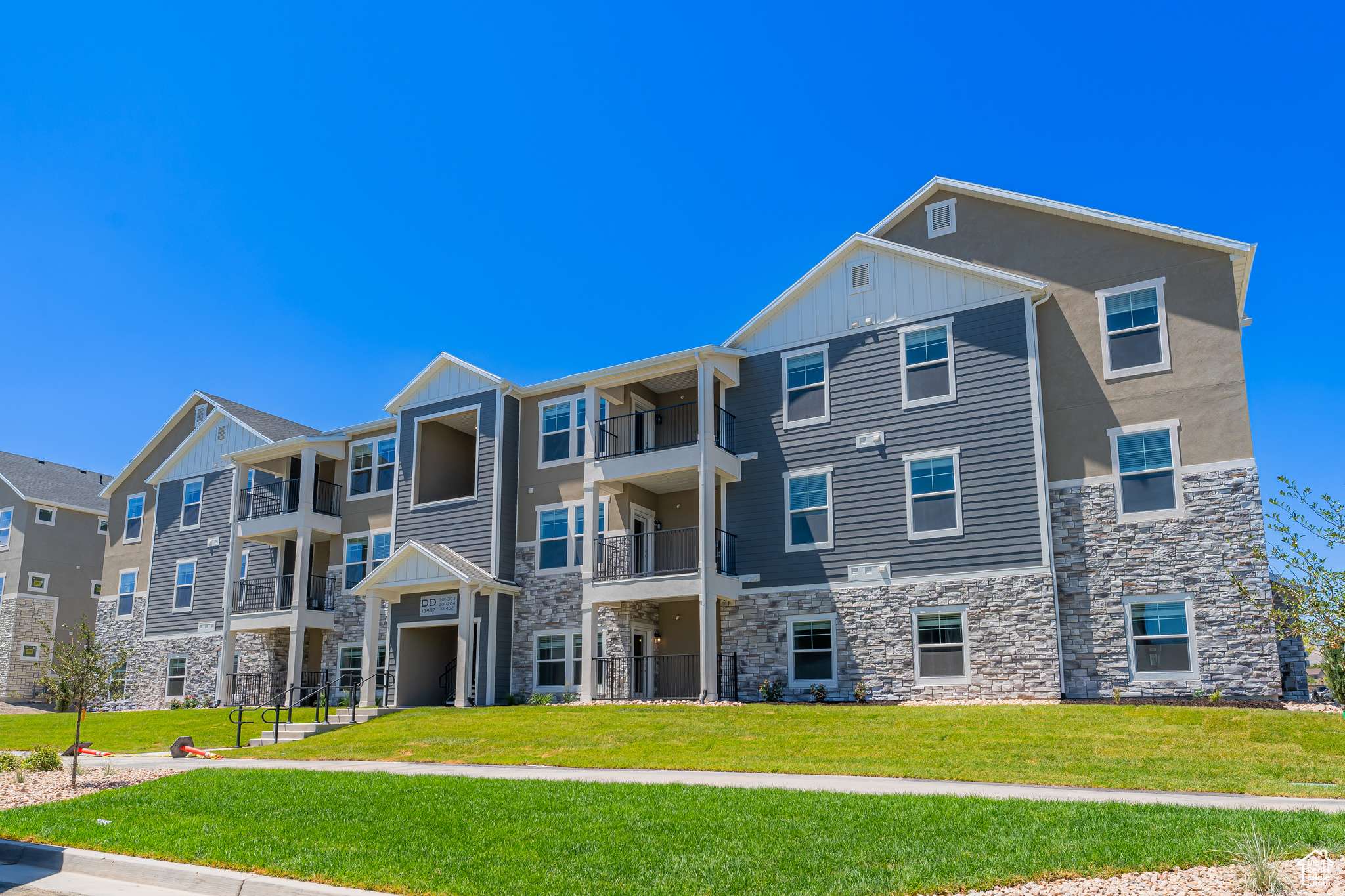 13687 S HANLEY LN #DD303, Riverton, UT 84096