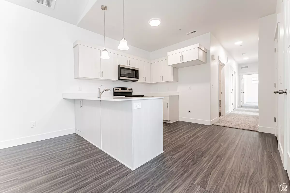 Riverton, UT 84096,13687 S HANLEY LN #DD303