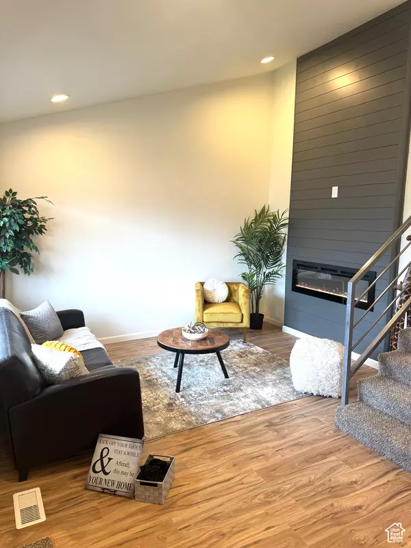 Magna, UT 84044,8056 WHITMAN DR