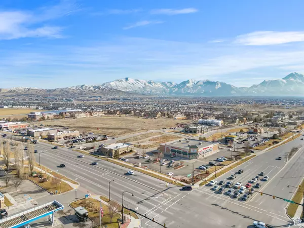 1422 N REDWOOD RD W, Saratoga Springs, UT 84045