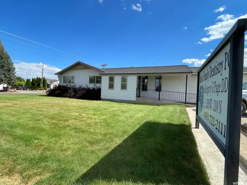209 W 200 N, Roosevelt, UT 84066