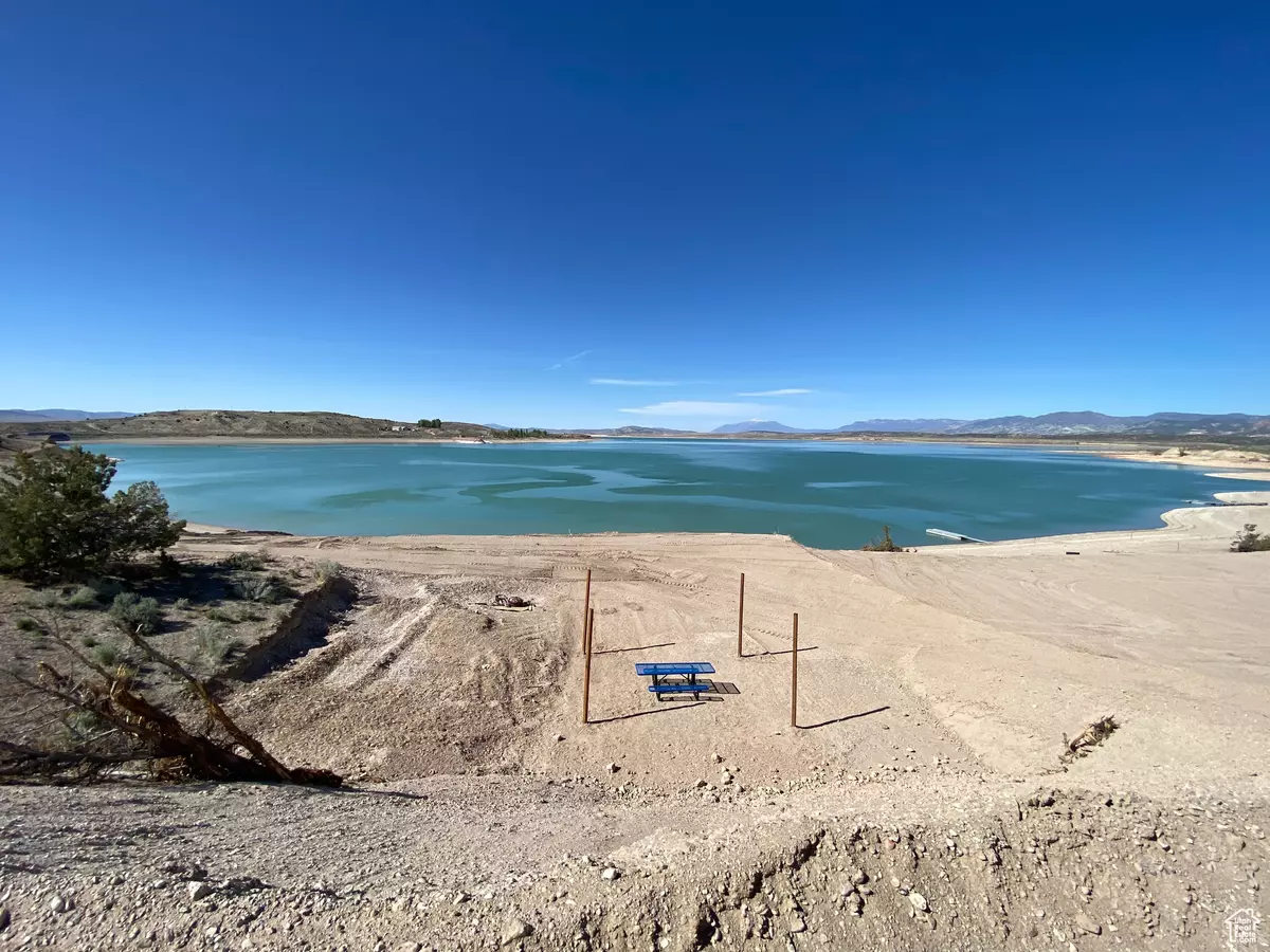 Levan, UT 84639,12941 S WARD BEACH RD #9