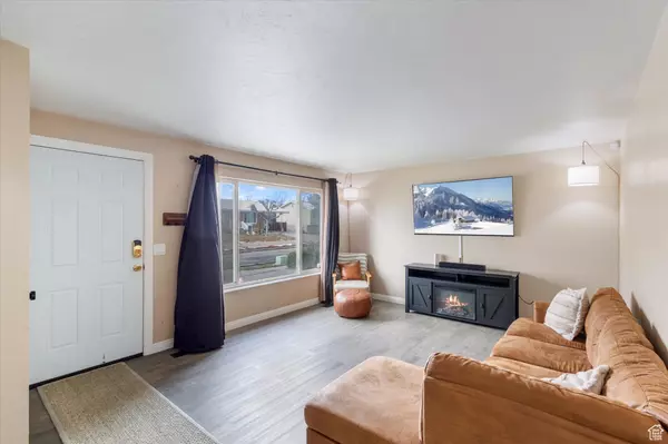 Kearns, UT 84118,4821 S TOWNSEND WAY W