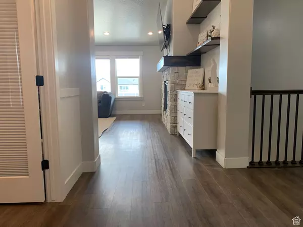 Eagle Mountain, UT 84005,158 E TRAIL RIDER PEAK DR