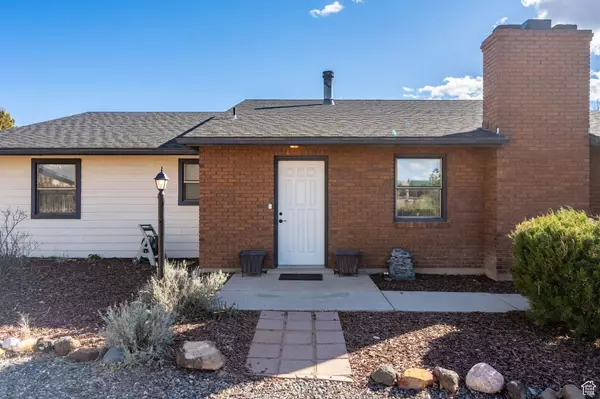 Dammeron Valley, UT 84783,587 N MORNING DOVE LN