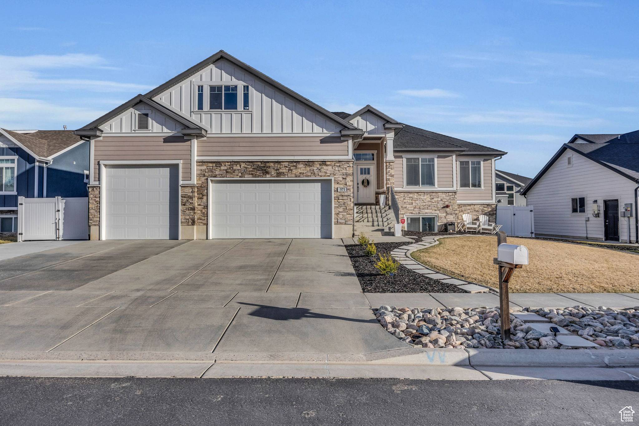 571 S 3350 W, Syracuse, UT 84075