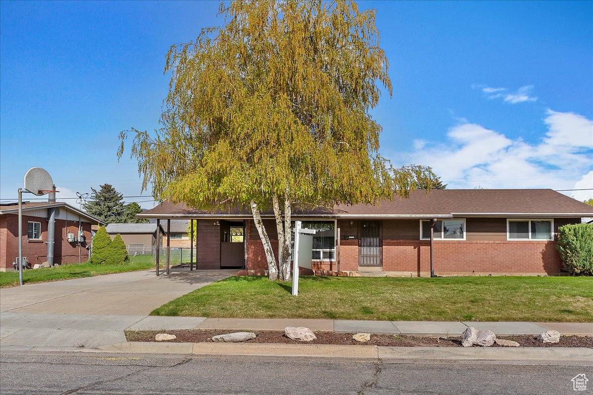 Roy, UT 84067,4522 S 2025 W