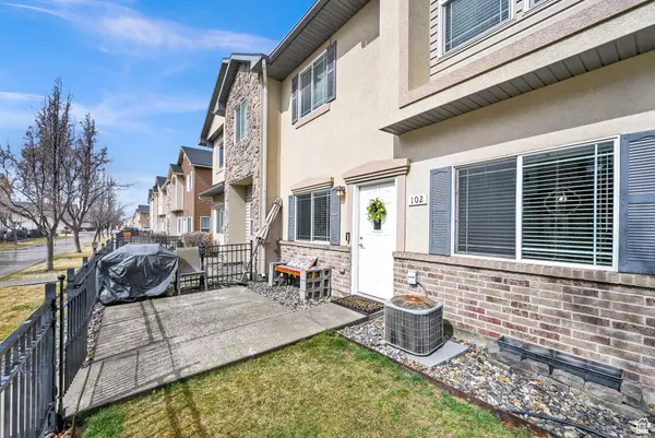 Logan, UT 84341,462 W 1490 N #102