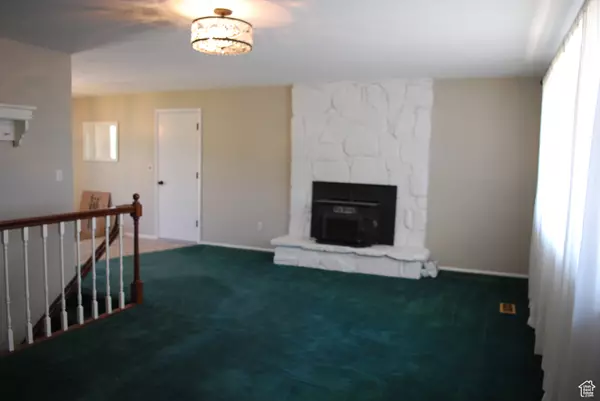 North Salt Lake, UT 84054,71 GARY WAY