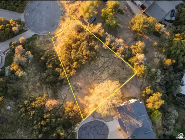 3721 S OAKRIDGE CT E, Bountiful, UT 84010