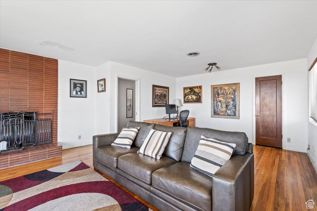 Salt Lake City, UT 84103,692 N CORTEZ ST