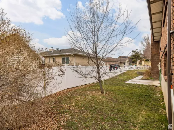 Orem, UT 84058,1826 LAGUNA VISTA DR