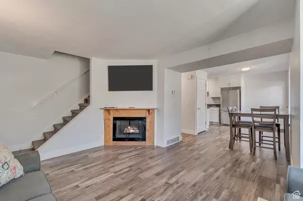 Midvale, UT 84047,553 E COBBLESTONE DR