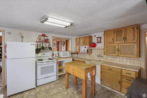 Mammoth, UT 84628,1468 S CEDAR DR