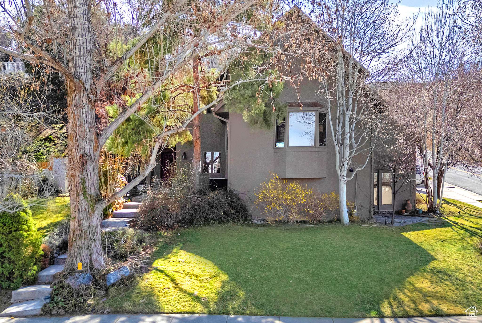 178 N VALLEY VIEW DR, North Salt Lake, UT 84054