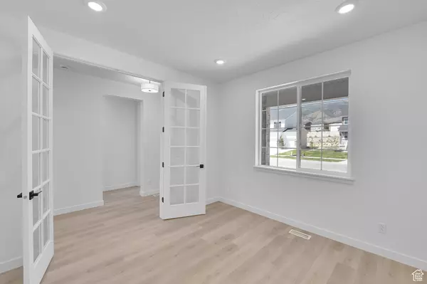 Saratoga Springs, UT 84045,3198 S BLUE HERON DR E #609