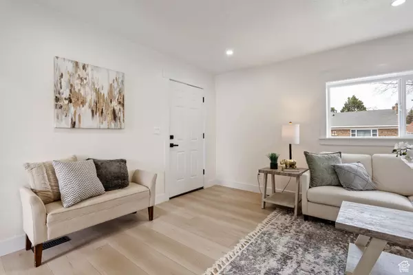 Salt Lake City, UT 84115,240 E RAMONA AVE