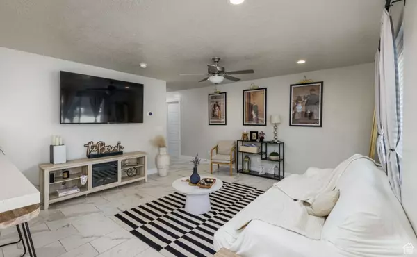 Magna, UT 84044,2734 RIVERHEAD DR