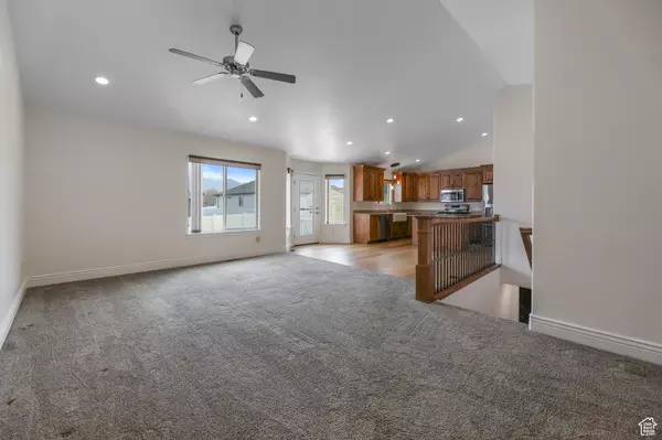 Tooele, UT 84074,1314 N 300 W #403