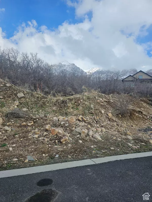 North Ogden, UT 84414,3992 N DILLON WAY #111