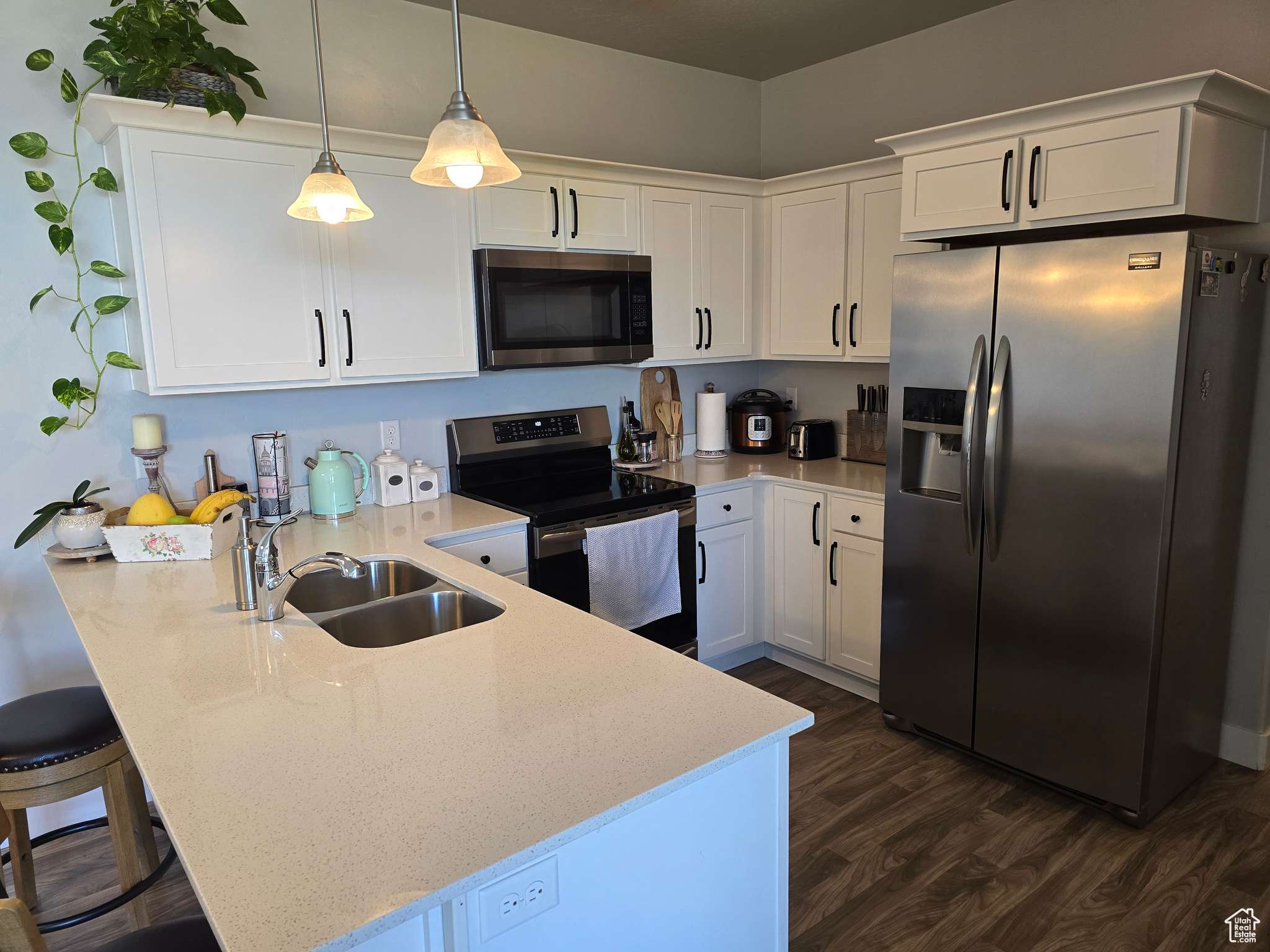 15 W SEASONS DR, Vineyard, UT 84059