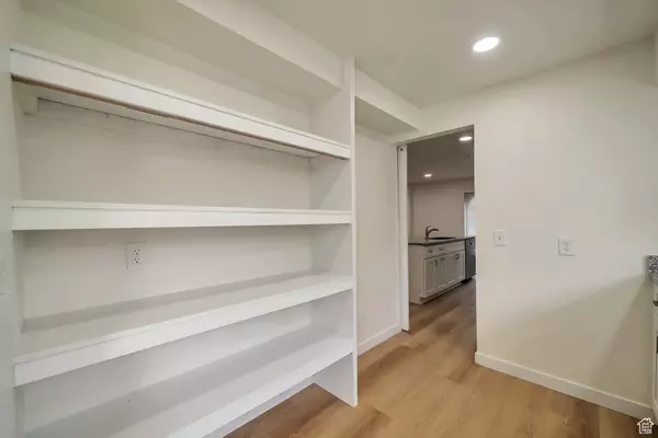 South Jordan, UT 84009,4195 W KIRKCALDY CIR S