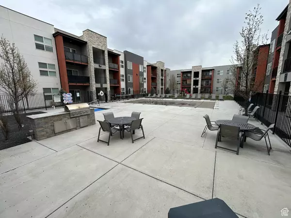Clearfield, UT 84015,875 S DEPOT ST E #C307
