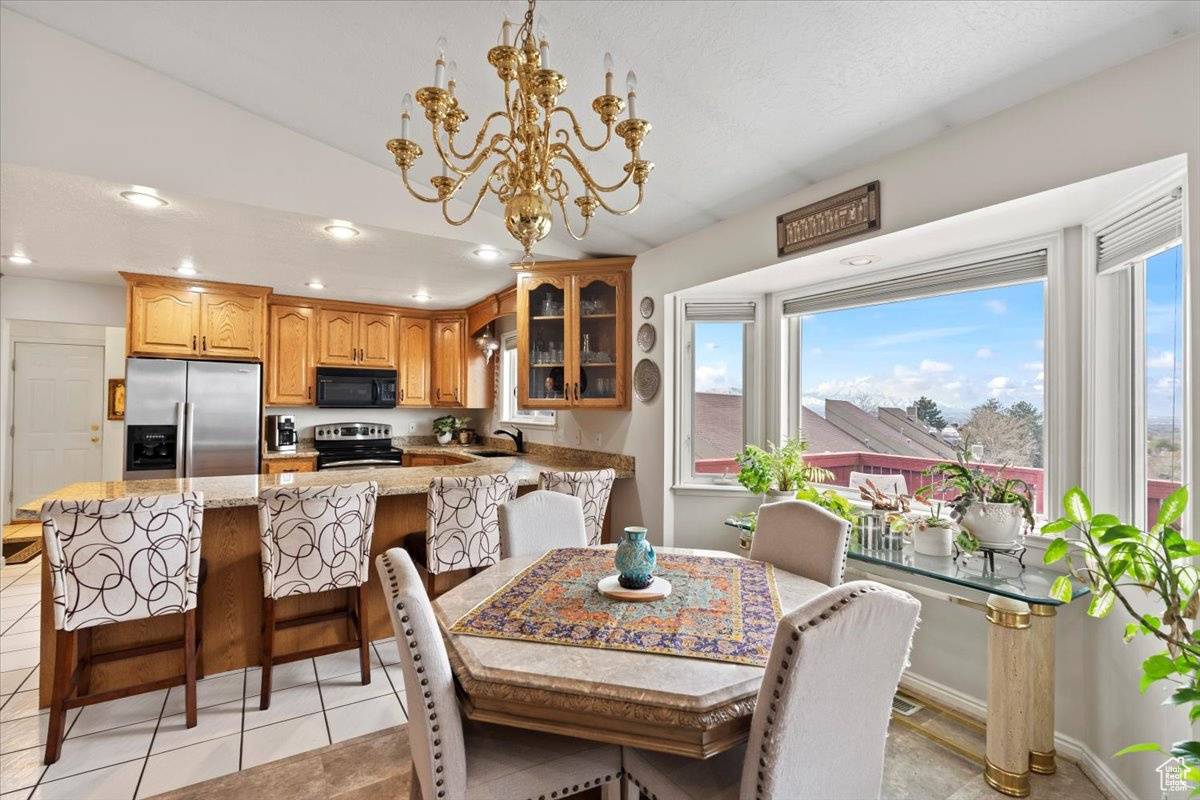 Cottonwood Heights, UT 84121,6958 S SUNRISE HILLS CIR E