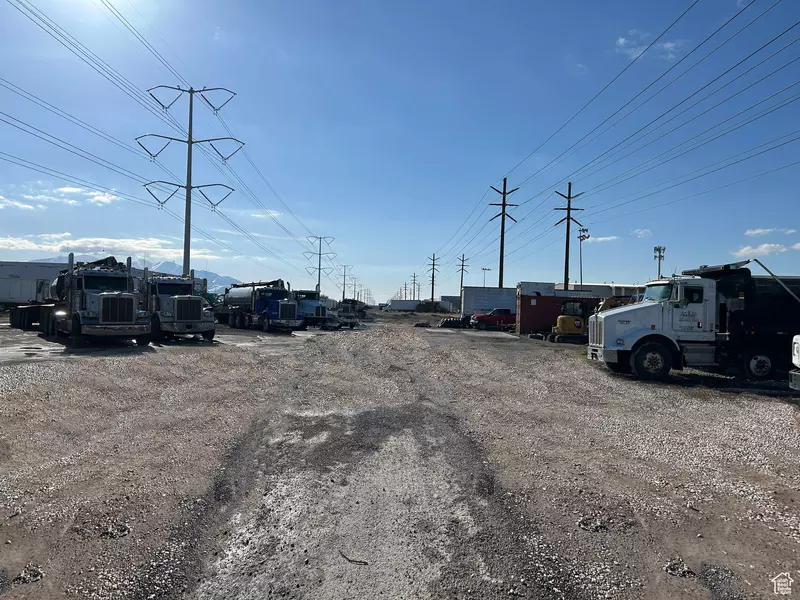 1200 S GLADIOLA ST, Salt Lake City, UT 84104