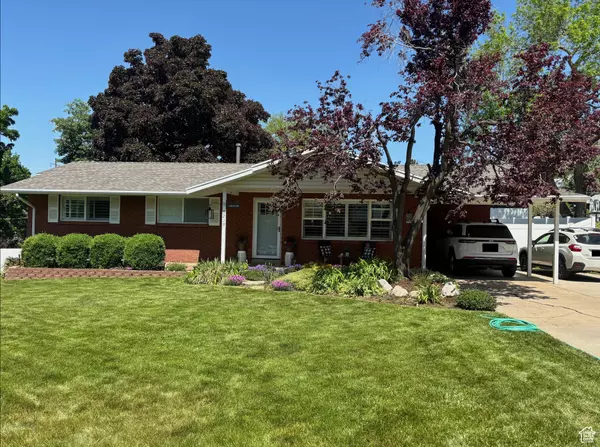 North Ogden, UT 84414,3219 N HOLIDAY DR