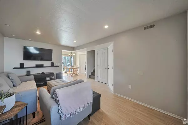 Magna, UT 84044,8177 W BUENA VERDE LN S