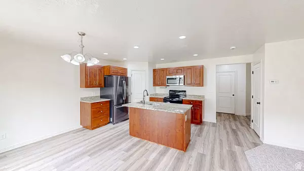 Spanish Fork, UT 84660,698 S 170 W