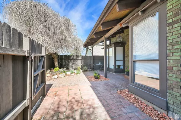 Holladay, UT 84117,4803 S PIN TAIL CT E